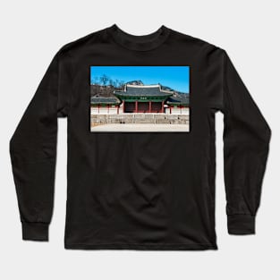 Gyeonghuigung Palace, Seoul, South Korea. Long Sleeve T-Shirt